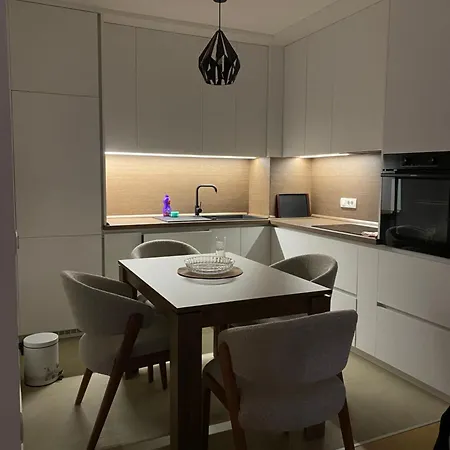 Bulevar 아파트
