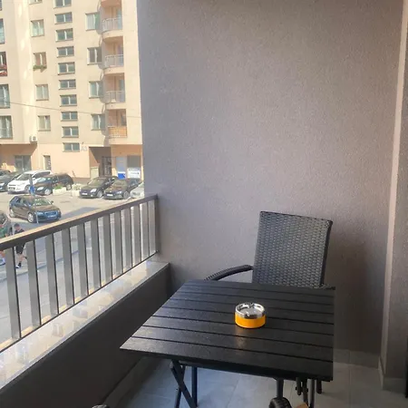 Bulevar شقة